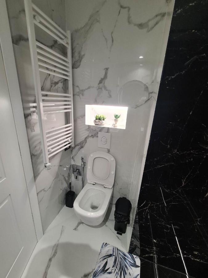 Grey Luxury Apartment Αργυρόκαστρο Εξωτερικό φωτογραφία